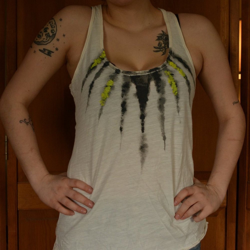 AE Smoky White Tank